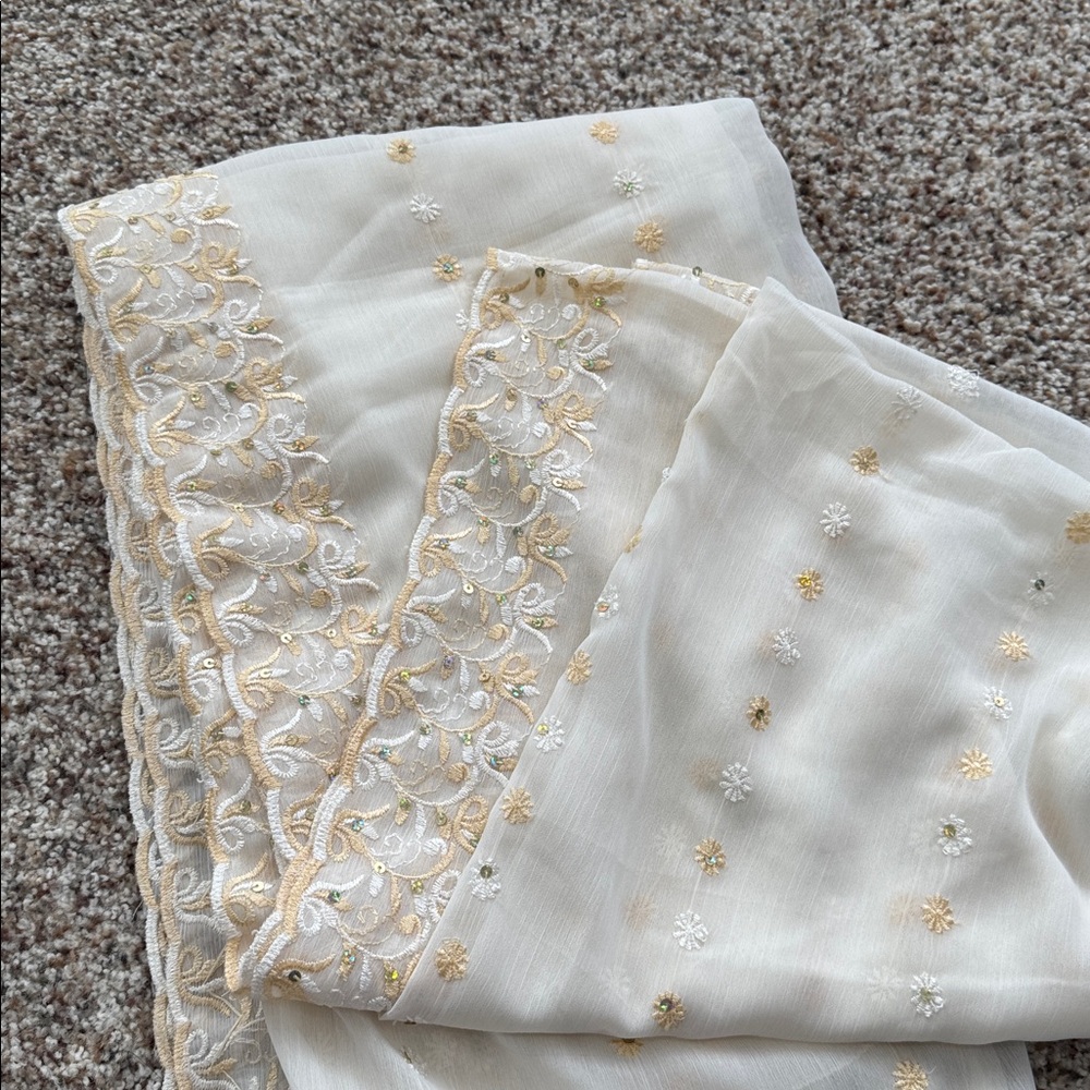 Embroidered 3 piece punjabi dress Set with salwar kurta and dupatta - Picture 6 of 13